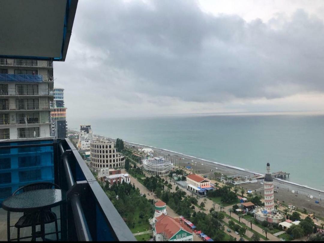 Lamar Hotel Batumi Exterior foto